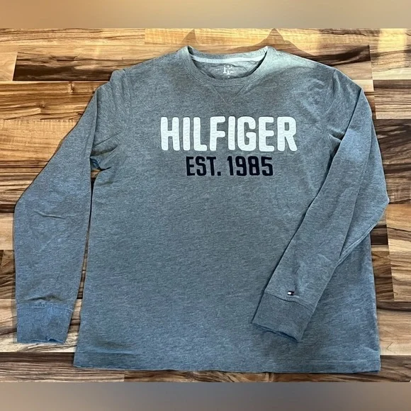 Tommy Hilfiger 1985 Raised Logo Gray Long Sleeve Heavyweight T-Shirt - Picture 2 of 9